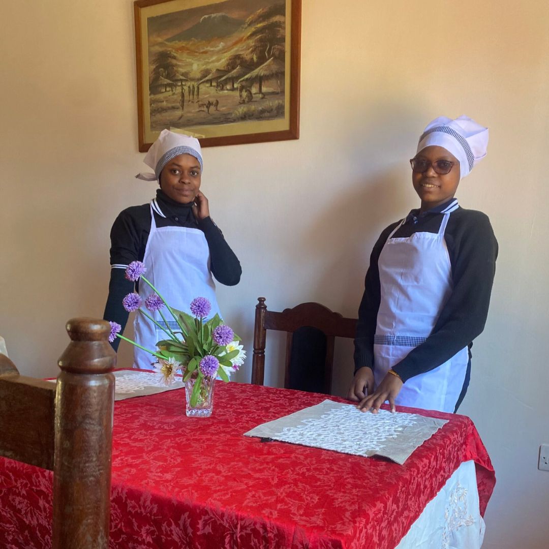 Hovinais college food services